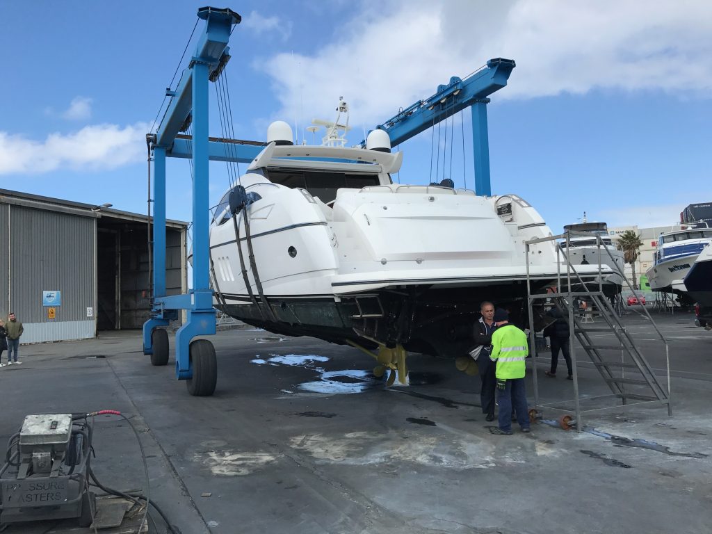 Buyers advocate bottom shot