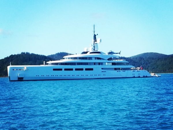 Testamonials right shot Testamonials right shot